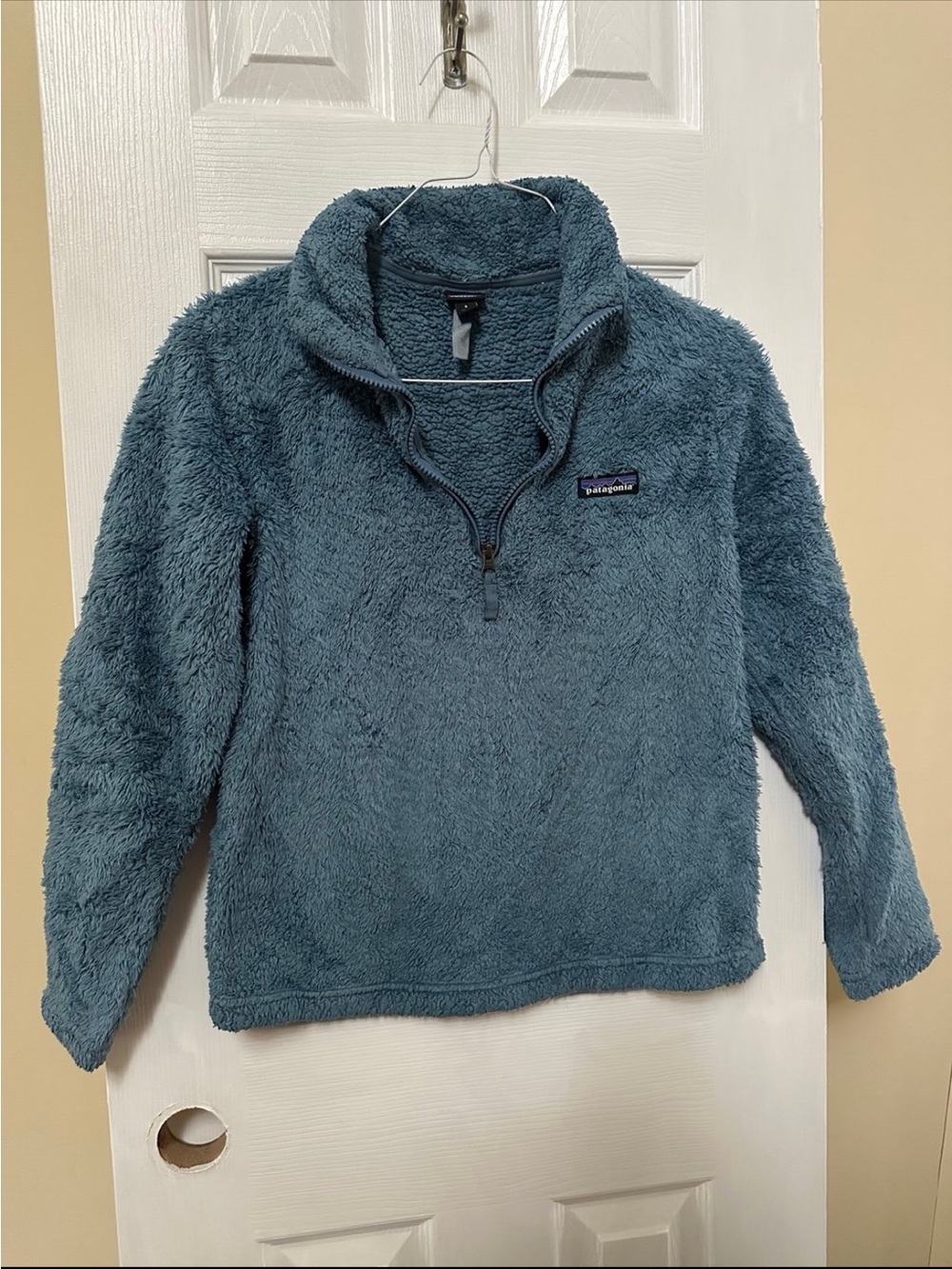 Patagonia Women's Teal Blue Furry Quarter-Zip Pullover
